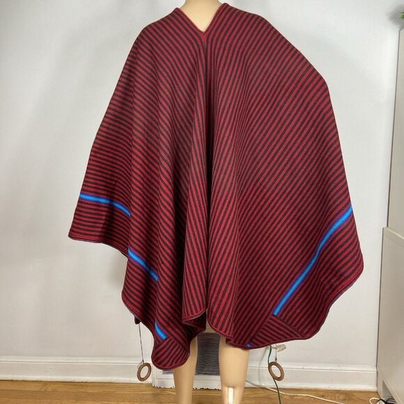 Vtg Handmade Bolivian Wool Poncho Blanket Weight Wood Rings Red Black Striped - Picture 9 of 9